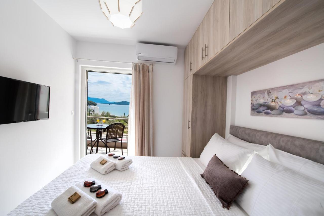 MPM apartment Perigiali Nydri  Bagian luar foto