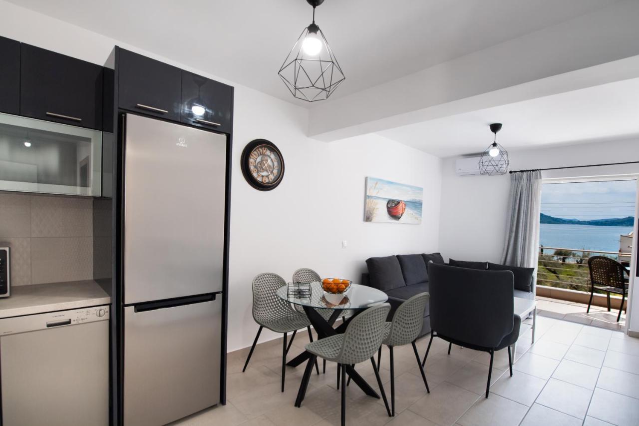 MPM apartment Perigiali Nydri  Bagian luar foto